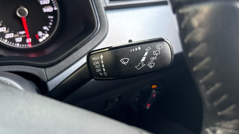 SEAT Arona 1.0 TSI 110 SE Technology [EZ] 5dr DSG Petrol Hatchback